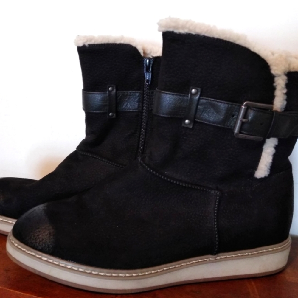 White Mountain Taite Boots